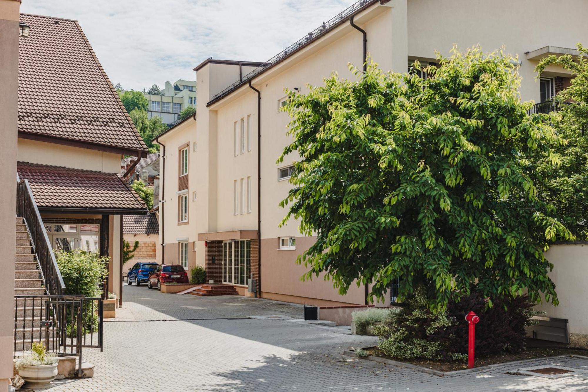 Apartment Schiller 57 - Free Private Parking Brasov